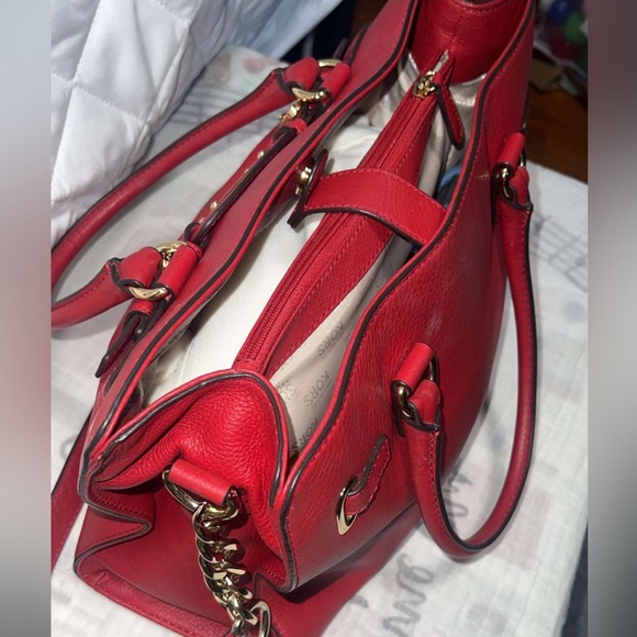 Red leather Michael Kors purse with crossbody strap - Picture 5 of 6